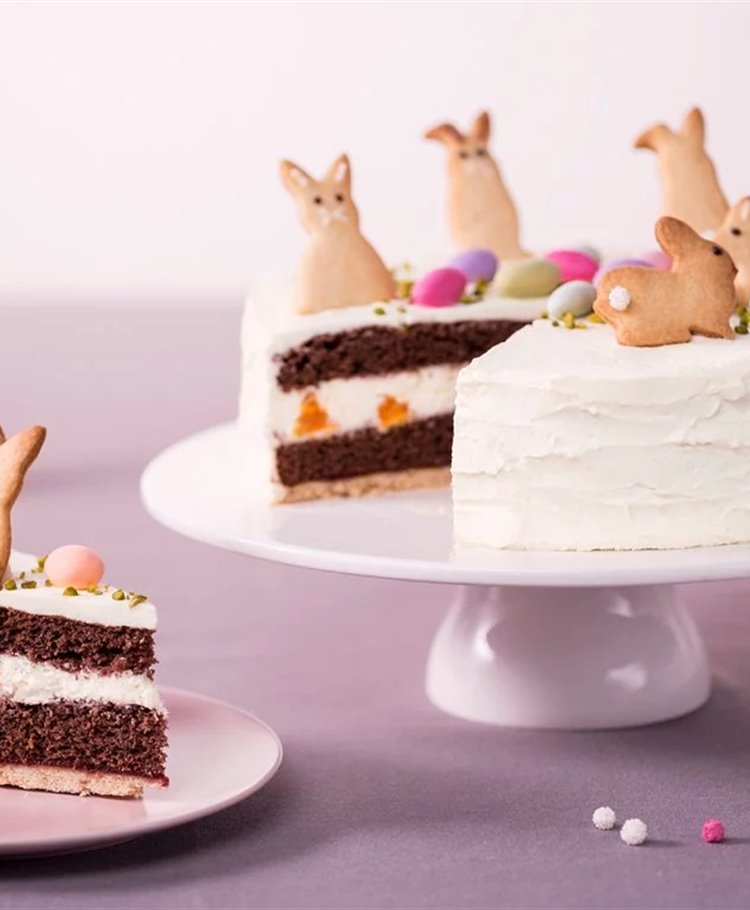 Gâteau décoré de lapins de Pâques