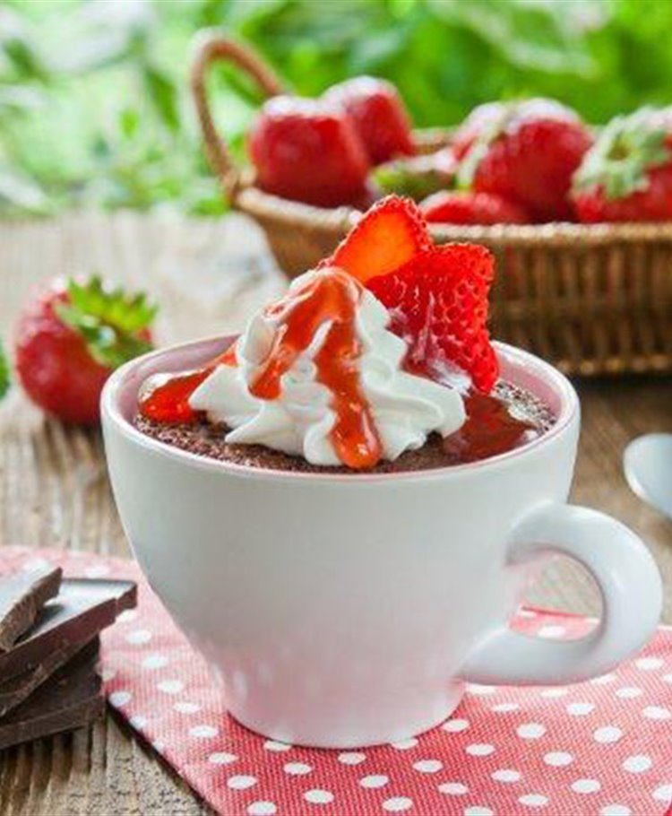 Strawberry Peaks Mug Cake