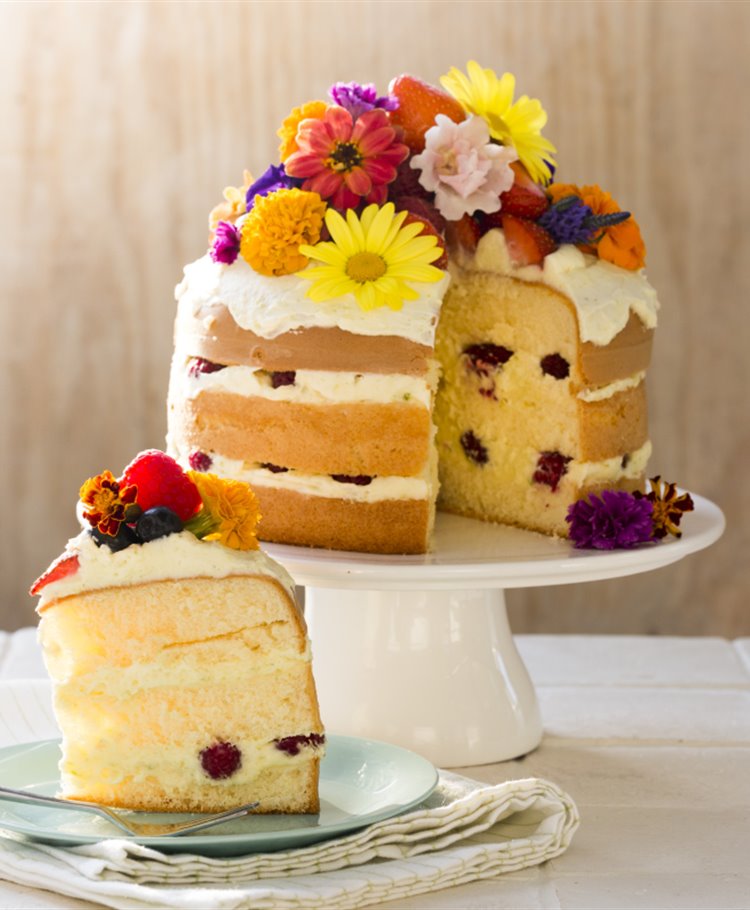Naked Cake met eetbare bloemen