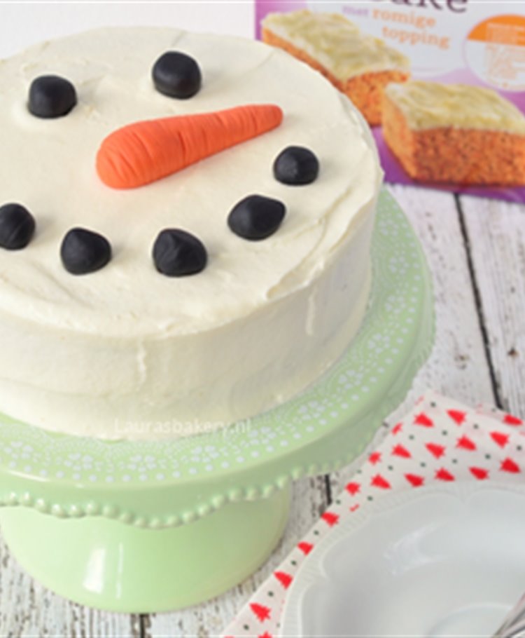 Sneeuwman Carrot Cake