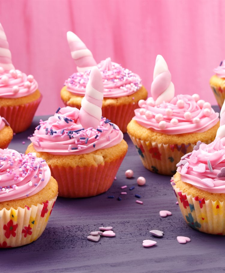 Unicorn Fairy Cakes Recipe | Dr. Oetker