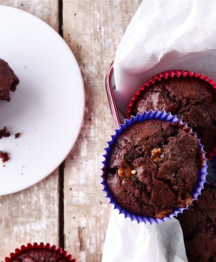 Chokolade-muffins med karameltern