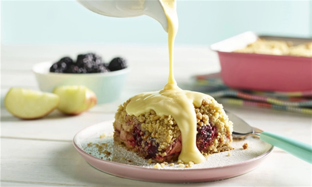 Apple and Blackberry Crumble Cake