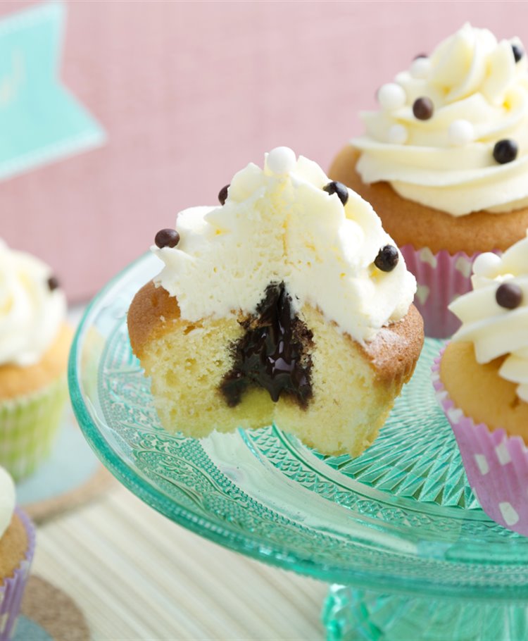Cupcakes met choco vulling: suprise inside