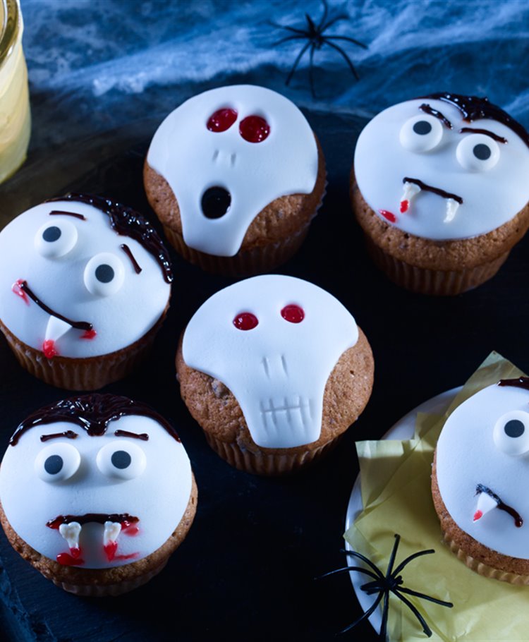 Halloween vampyyri-muffinit