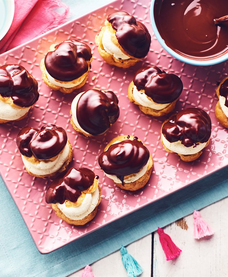 Chocolate Profiteroles Recipe | Dr. Oetker