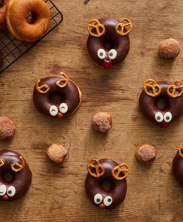 Rensdyr donuts med chokolade glasur