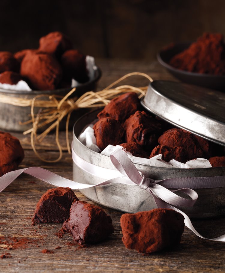 Very Dark Chocolate Truffles Recipe Dr. Oetker