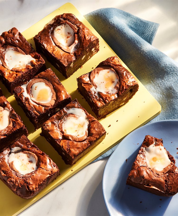 Creme Egg Brownie Recipe Dr. Oetker