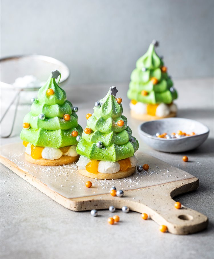 Petits sapins en meringue